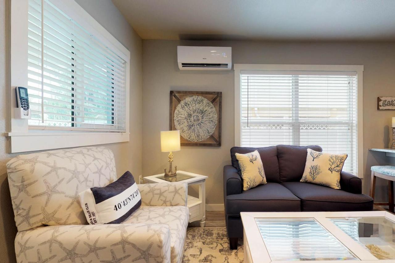 South Bay Inn Anna Maria Bagian luar foto